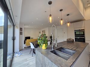 Photo 13- click for photo gallery